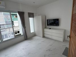 3 спален Таунхаус for rent in Пляж Банг По, Мае Нам, Мае Нам