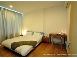 1 Schlafzimmer Wohnung zu verkaufen im Wind Sukhumvit 23, Khlong Toei Nuea, Watthana