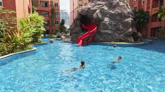 Photo 1 of the Communal Pool at Seven Seas Resort