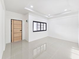 2 Bedroom Townhouse for sale at Baan Suan Phrai, Si Sunthon