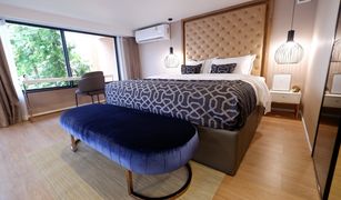 2 Bedrooms Condo for sale in Bang Kapi, Bangkok Landmark @MRTA Station