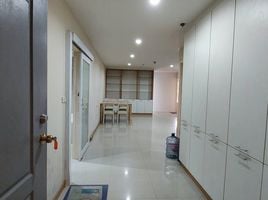 2 Bedroom Condo for sale at Nusa State Tower Condominium, Si Lom