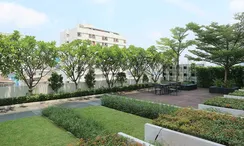 รูปถ่าย 2 of the Communal Garden Area at ไลฟ์ แอท สุขุมวิท 65