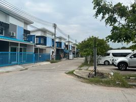 2 Bedroom Townhouse for sale in Si Racha, Chon Buri, Surasak, Si Racha