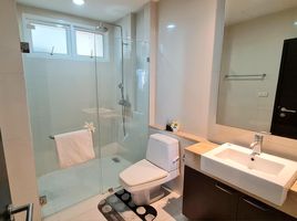2 Bedroom Apartment for rent at Piyathip Place, Khlong Tan Nuea, Watthana, Bangkok