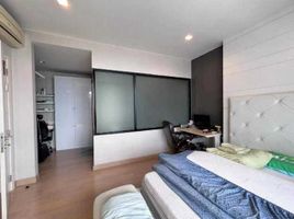 3 Bedroom Apartment for sale at Urbano Absolute Sathon-Taksin, Khlong Ton Sai