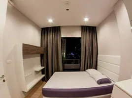 1 спален Кондо в аренду в Urbano Absolute Sathon-Taksin, Khlong Ton Sai