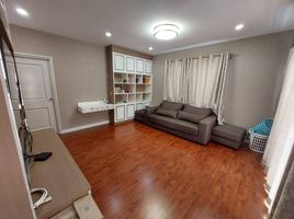 3 Bedroom House for rent at Leon Sukhumvit 62, Bang Chak