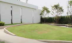 写真 2 of the Communal Garden Area at The Arbor Donmueang-Chaengwatthana