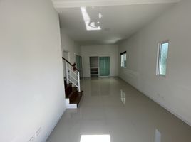 3 Bedroom Townhouse for sale at The Connect Bangna-Suvarnabhumi, Bang Chalong