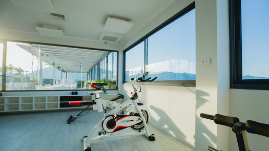 图片 1 of the Fitnessstudio at NOON Village Tower II