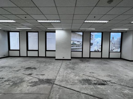 132.62 SqM Office for rent at Two Pacific Place, Khlong Toei, Khlong Toei