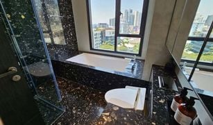 曼谷 Khlong Tan BEATNIQ Sukhumvit 32 2 卧室 公寓 售 