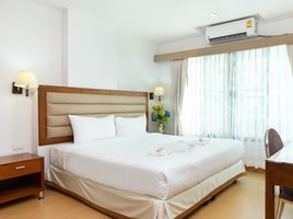 1 спален Квартира в аренду в Lasalle Suites & Spa Hotel, Bang Na, Банг На