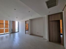 2 Bedroom Apartment for sale at Noble Ploenchit, Lumphini