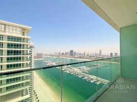 1 बेडरूम अपार्टमेंट for sale at Marina Vista, EMAAR Beachfront