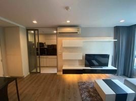 1 Bedroom Condo for rent at The Room Sukhumvit 40, Phra Khanong