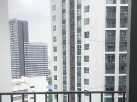 3 спален Кондо в аренду в Belle Grand Rama 9, Huai Khwang, Хуаи Кхщанг