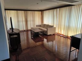 1 Schlafzimmer Appartement zu vermieten im Lake Green Condominium, Khlong Toei