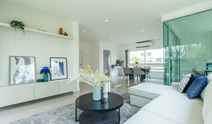 曼谷 Nuan Chan Casa Grand Ekamai-Ramintra 4 卧室 屋 售 