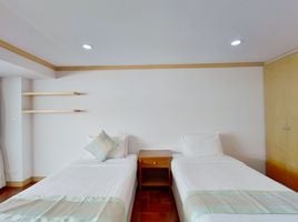 2 Bedroom Apartment for rent at Chaidee Mansion, Khlong Toei Nuea