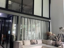 2 спален Кондо на продажу в The Emporio Place, Khlong Tan, Кхлонг Тоеи