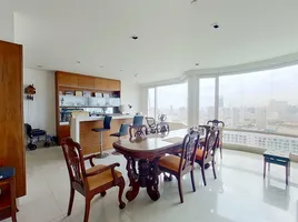 3 Bedroom Condo for sale at Watermark Chaophraya, Bang Lamphu Lang, Khlong San