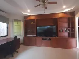 4 Bedroom Villa for rent at Royal Green Park , Nong Prue, Pattaya
