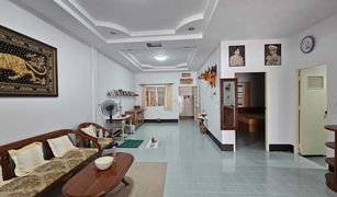 Дом, 2 спальни на продажу в Wichit, Пхукет Baan Maneekram-Jomthong Thani
