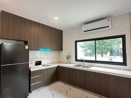 4 спален Дом в аренду в Lake Serene Rama 2, Bang Nam Chuet, Mueang Samut Sakhon, Samut Sakhon, Таиланд