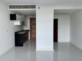 2 спален Кондо на продажу в Axis Pattaya Condo, Nong Prue