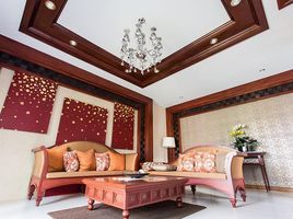 5 Schlafzimmer Haus zu verkaufen im Grand Tropicana, Nong Khwai, Hang Dong, Chiang Mai