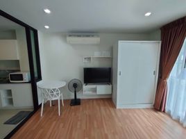 1 Schlafzimmer Wohnung zu verkaufen im We Condo Ekkamai-Raminthra, Tha Raeng
