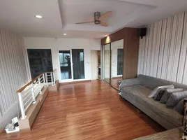 3 Schlafzimmer Haus zu vermieten im Baan Klang Krung Rama 3, Chong Nonsi