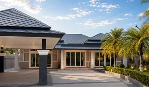 Вилла, 4 спальни на продажу в Si Sunthon, Пхукет Permsap Villa