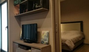 1 Bedroom Condo for sale in Si Lom, Bangkok The Diplomat Sathorn