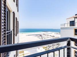 1 बेडरूम अपार्टमेंट for sale at Le Pont, La Mer, Jumeirah