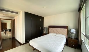 3 Bedrooms Condo for sale in Thung Mahamek, Bangkok Baan Thirapa