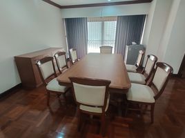 3 Schlafzimmer Appartement zu vermieten im Rishi Court, Khlong Toei Nuea