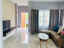 3 Bedroom Townhouse for sale at Baan Penmanee 6 , Nong Phueng, Saraphi, Chiang Mai