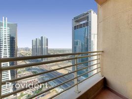2 बेडरूम अपार्टमेंट for sale at Icon Tower 2, Lake Almas West