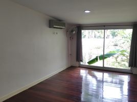 3 Schlafzimmer Reihenhaus zu vermieten in Khlong Tan, Khlong Toei, Khlong Tan