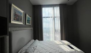 2 Bedrooms Condo for sale in Si Lom, Bangkok The Diplomat Sathorn