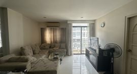 Available Units at Green Point Silom