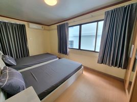 4 Schlafzimmer Wohnung zu verkaufen im Hill Park Condo 2, Chang Phueak