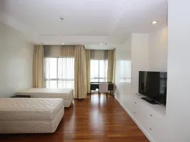 4 Bedroom Condo for rent at Royal Residence Park, Lumphini