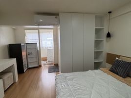 1 спален Кондо на продажу в Ruankam Tower Condominium, Suthep