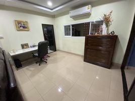 3 Bedroom House for sale at Uea Suk 2, Sam Wa Tawan Ok, Khlong Sam Wa