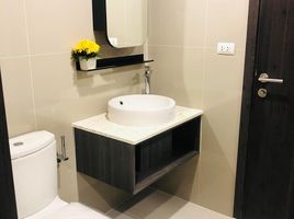 1 Bedroom Condo for rent at XT Huaikhwang, Din Daeng, Din Daeng, Bangkok