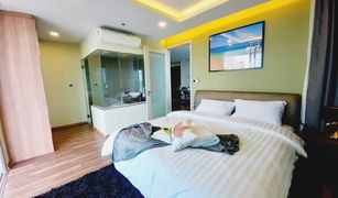 2 Bedrooms Condo for sale in Nong Prue, Pattaya The Peak Towers